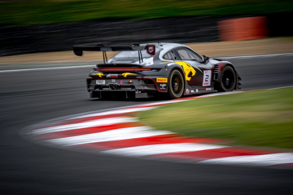 brands hatch : free practice et qualifications - pole position pour notre gold #10